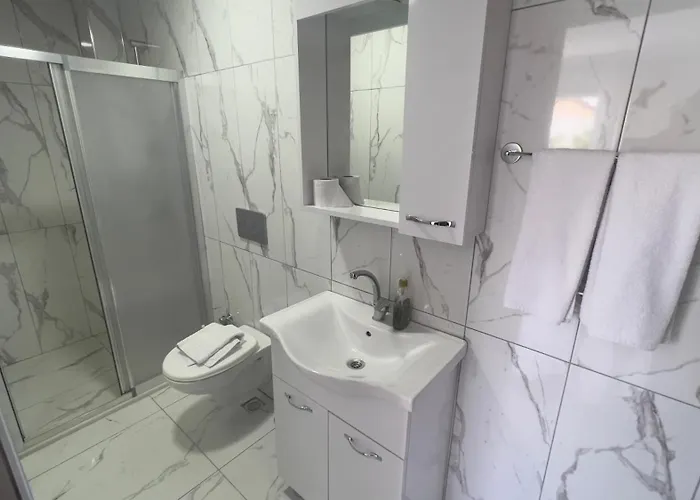 Oguz Apartmanhotel 3*