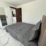Oguz Lägenhetshotell